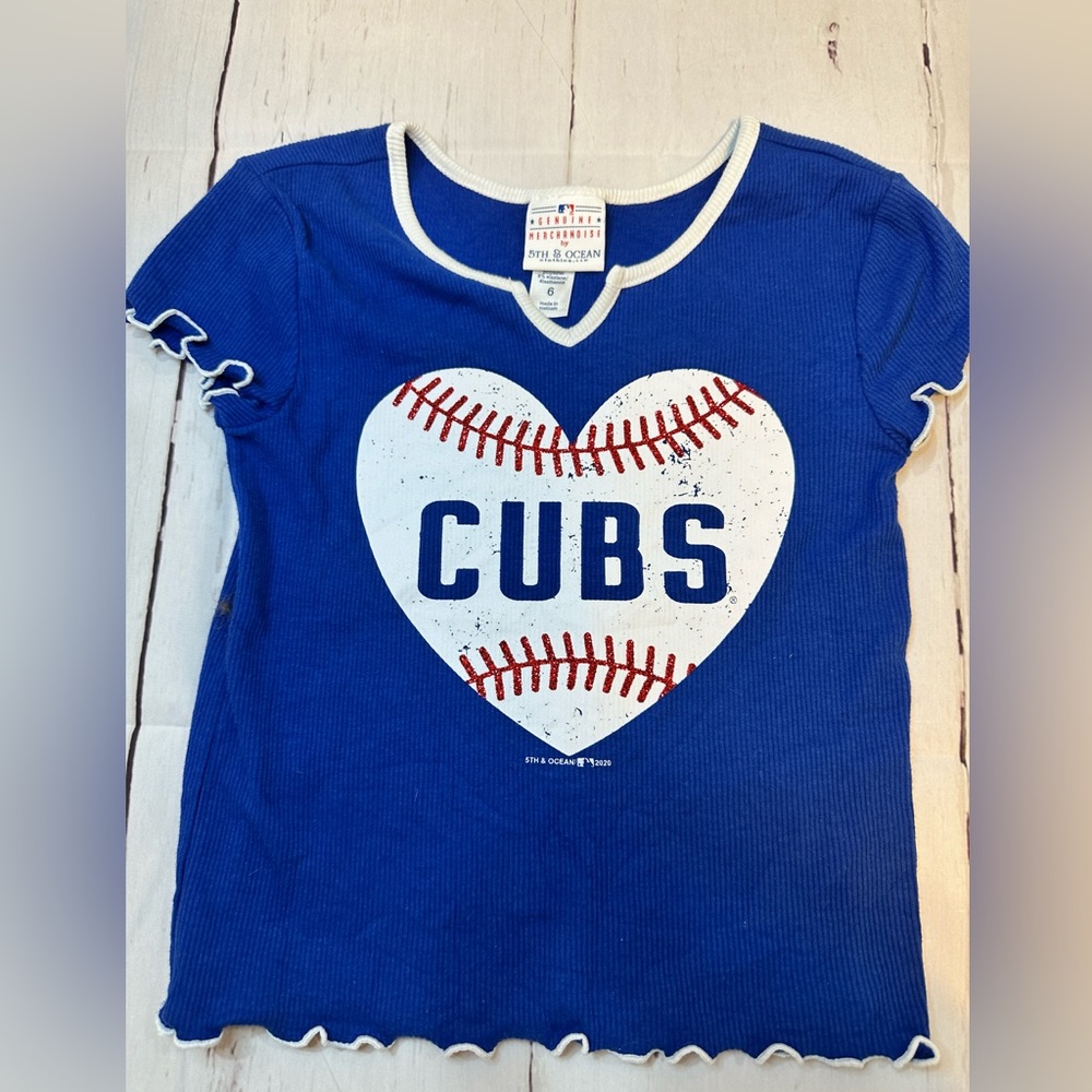 Size 6years old cubs shirt